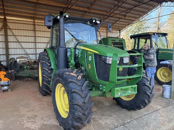 Image of John Deere 5120M equipment image 1