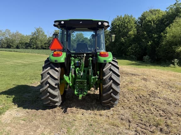 Image of John Deere 5120M equipment image 1