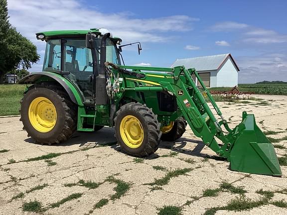 Image of John Deere 5120M equipment image 1