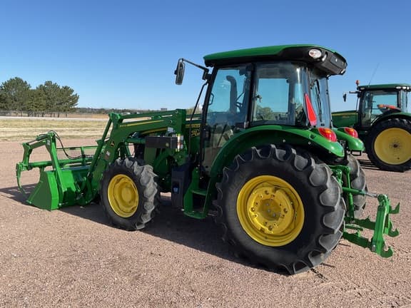 Image of John Deere 5120M equipment image 1