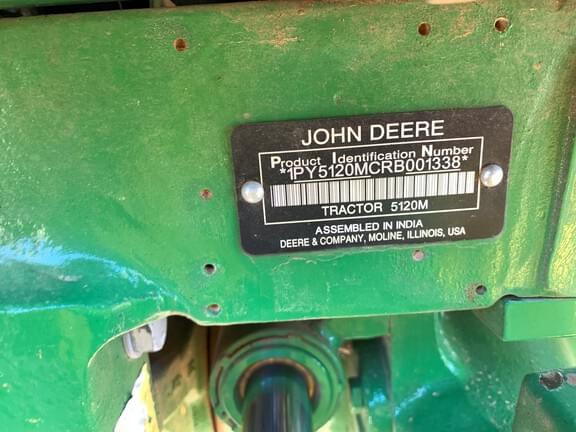 Image of John Deere 5120M equipment image 2