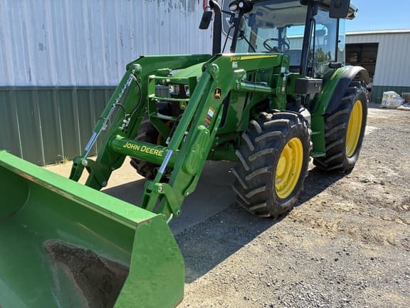 Image of John Deere 5120M equipment image 2