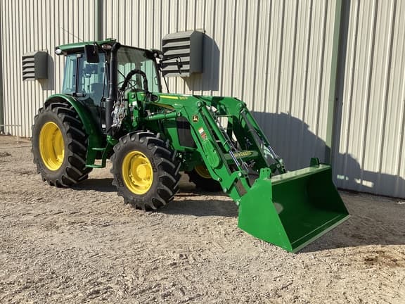 Image of John Deere 5120M equipment image 4