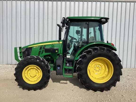 Image of John Deere 5120M equipment image 1