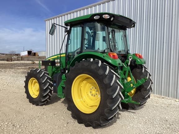 Image of John Deere 5120M equipment image 2
