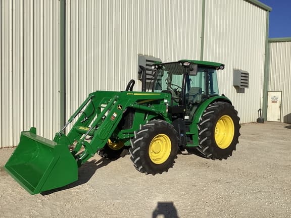 Image of John Deere 5120M equipment image 1