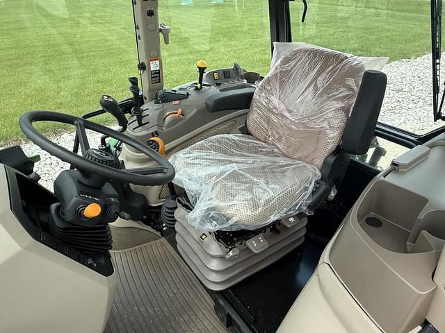 Image of John Deere 5120M equipment image 4