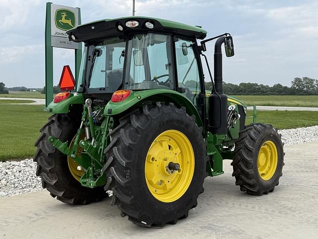 Image of John Deere 5120M equipment image 1