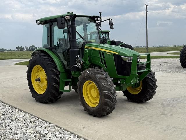 Image of John Deere 5120M equipment image 2