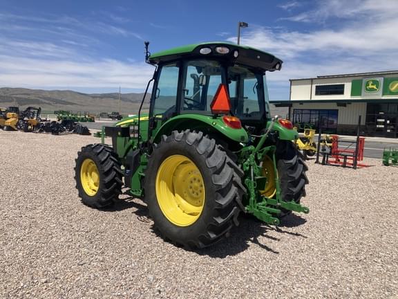 Image of John Deere 5120M equipment image 2
