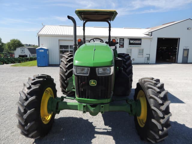 Image of John Deere 5120M equipment image 4