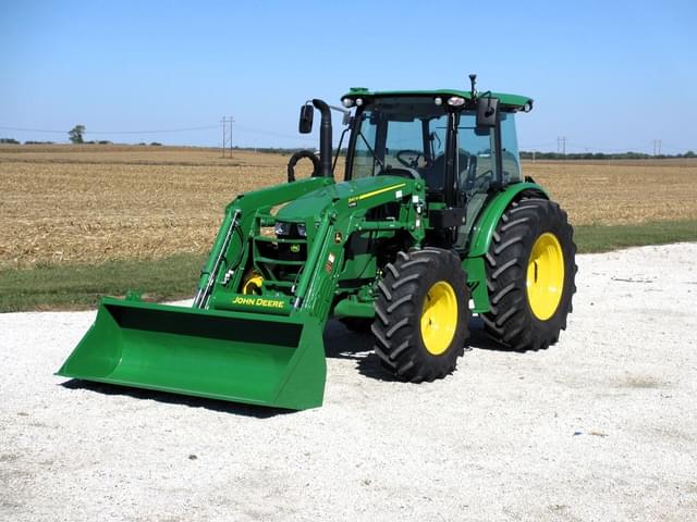 Image of John Deere 5120M equipment image 1