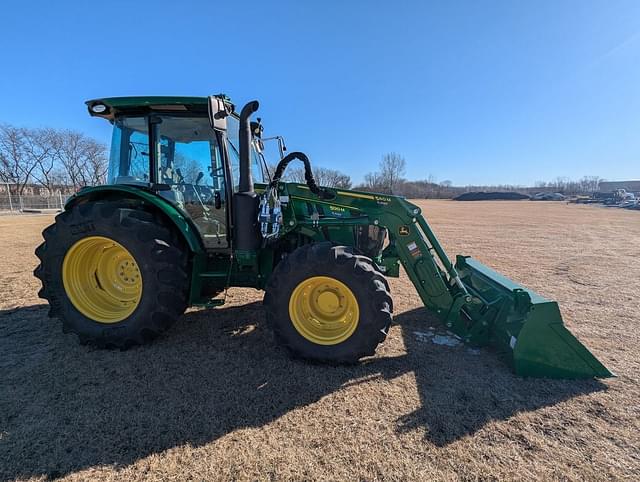 Image of John Deere 5120M equipment image 2