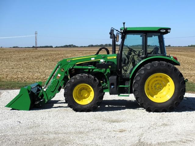 Image of John Deere 5120M equipment image 2