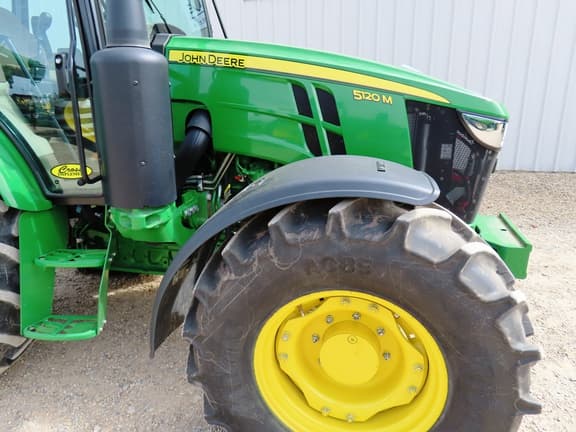 Image of John Deere 5120M equipment image 3