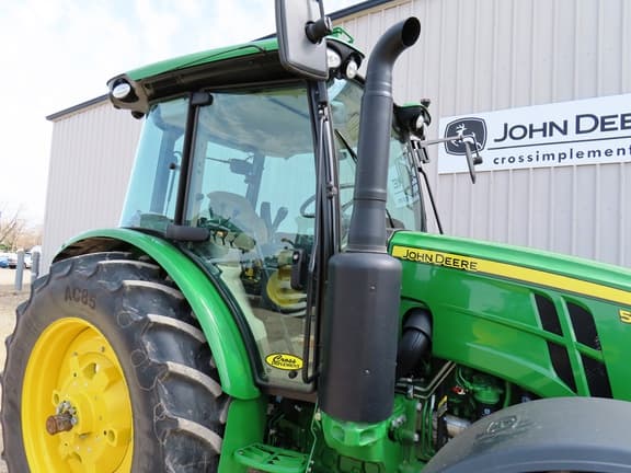 Image of John Deere 5120M equipment image 2