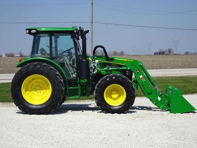 Image of John Deere 5120M equipment image 4