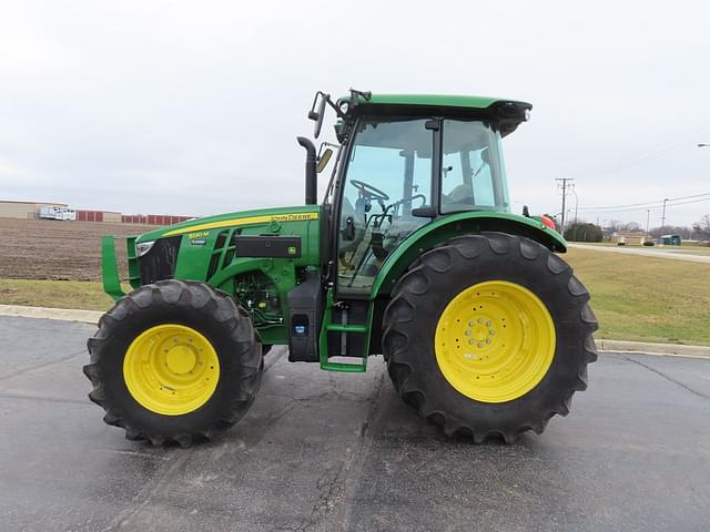 Image of John Deere 5120M equipment image 4