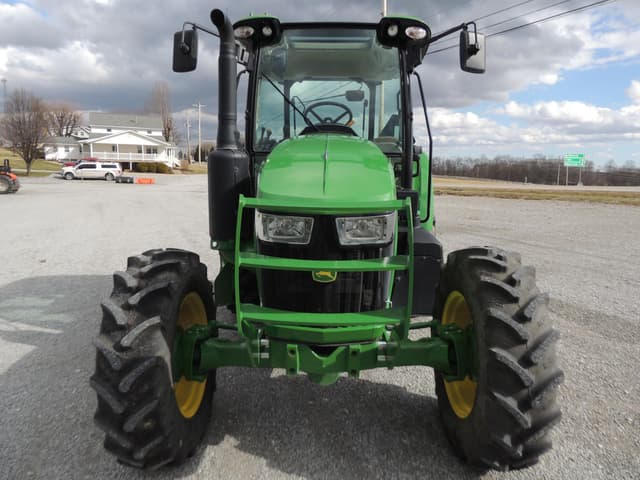 Image of John Deere 5120M equipment image 4