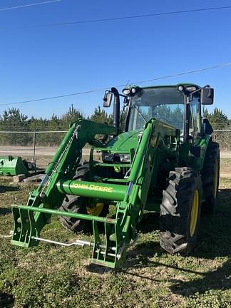 Image of John Deere 5125M equipment image 2