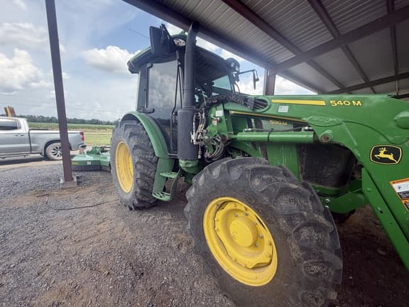 Image of John Deere 5130M equipment image 4
