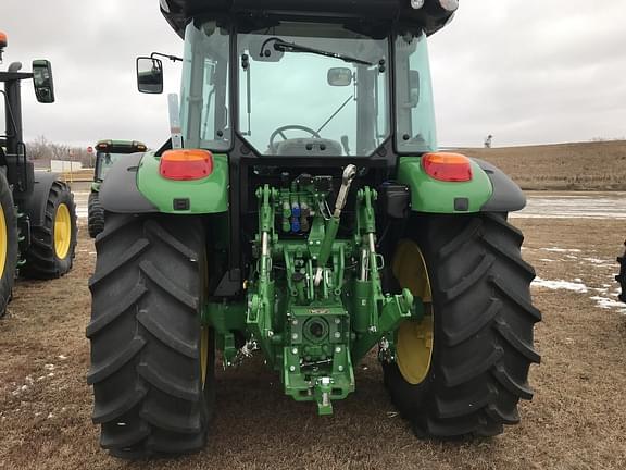 Image of John Deere 5130M equipment image 3