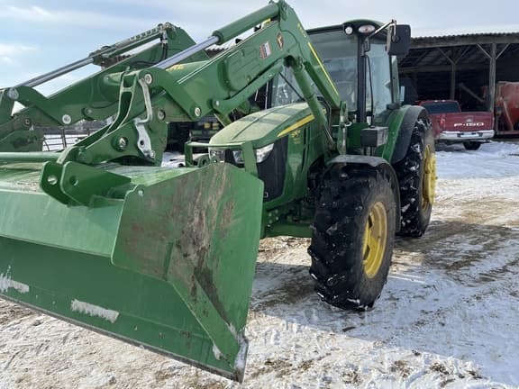 Image of John Deere 5130M equipment image 1