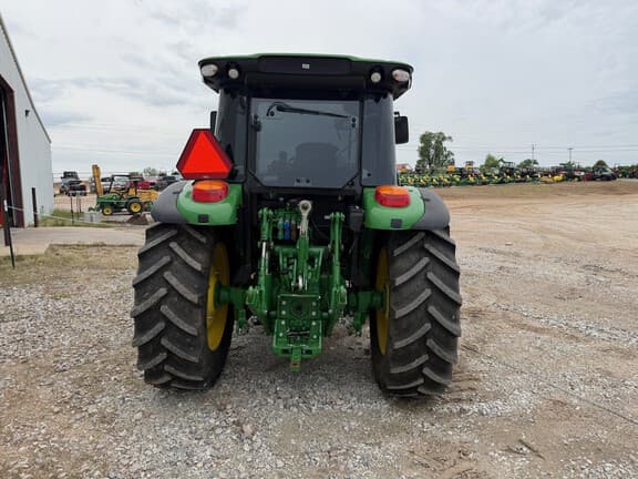 Image of John Deere 5130M equipment image 3