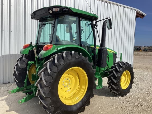 Image of John Deere 5130M equipment image 4