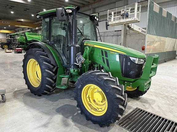 Image of John Deere 5130M equipment image 1