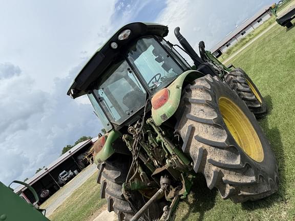 Image of John Deere 5130M equipment image 4