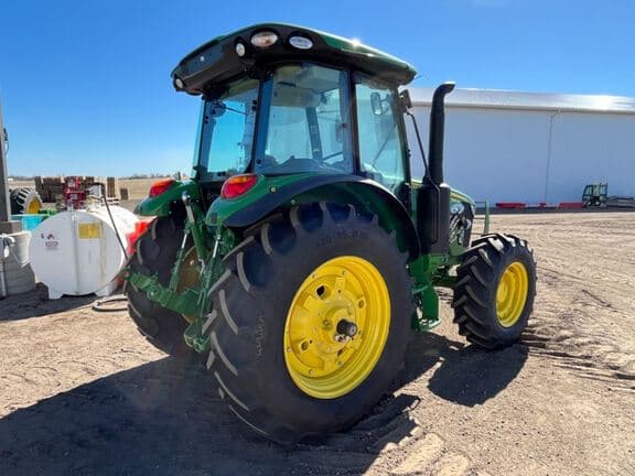 Image of John Deere 5130M equipment image 3