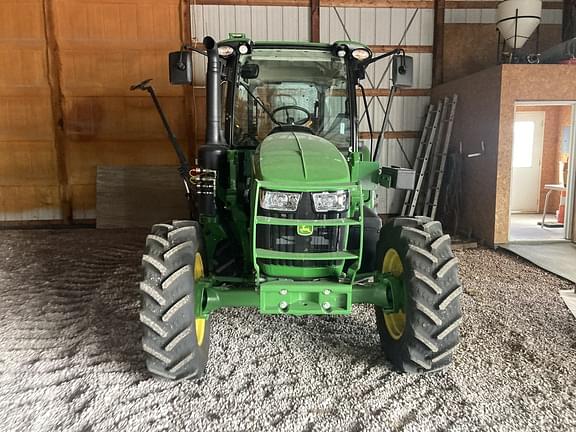 Image of John Deere 5130M equipment image 2