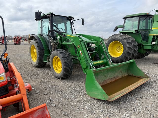 Image of John Deere 5130M equipment image 1