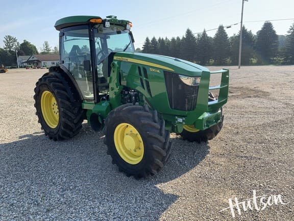 Image of John Deere 5130ML equipment image 1