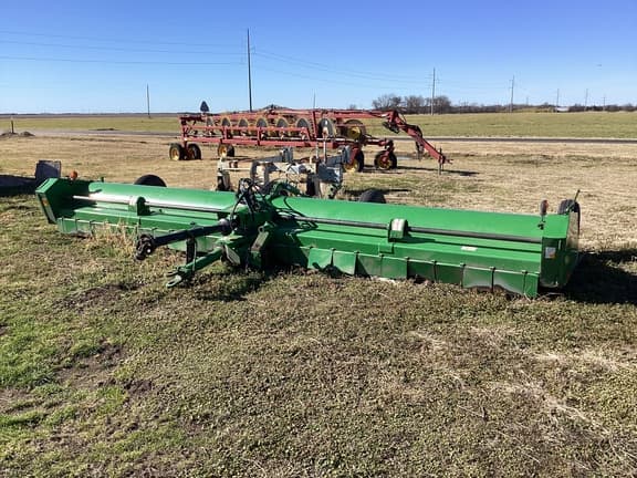 Image of John Deere 520 equipment image 2