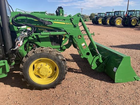 Image of John Deere 520M equipment image 4