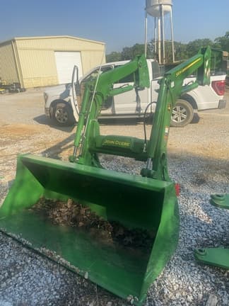 Image of John Deere 520M equipment image 3