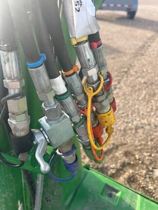 Image of John Deere 520M equipment image 3