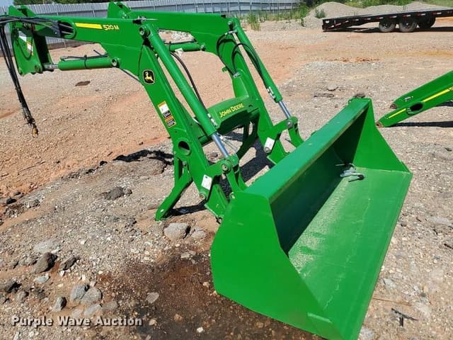 Image of John Deere 520M equipment image 3