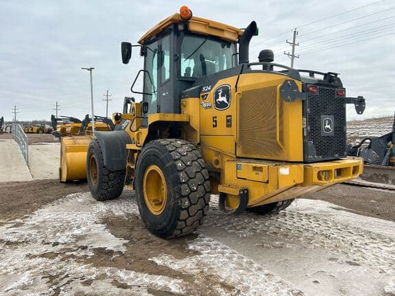 Image of John Deere 524P equipment image 2