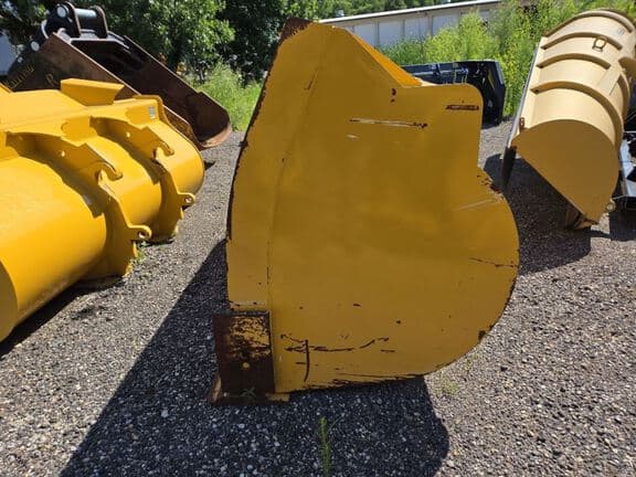 Image of John Deere Wheel Loader Bucket equipment image 1