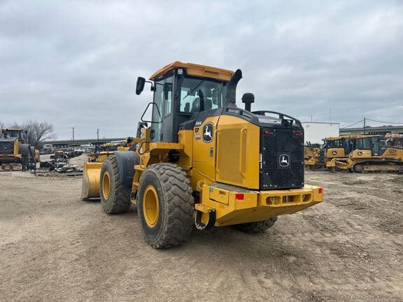 Image of John Deere 544P equipment image 2
