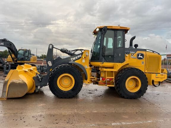 Image of John Deere 544P equipment image 1