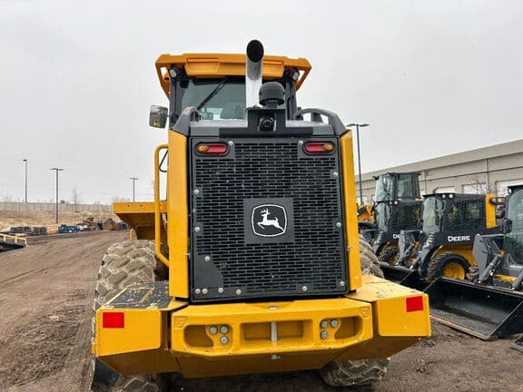 Image of John Deere 544P equipment image 2
