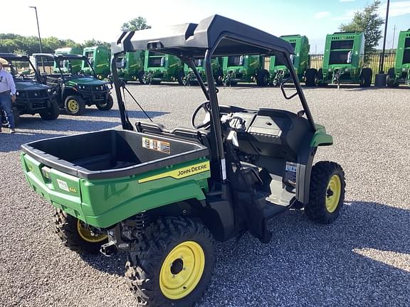 Image of John Deere XUV 560E equipment image 2