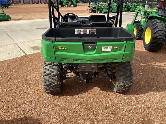 Image of John Deere XUV 560E equipment image 4