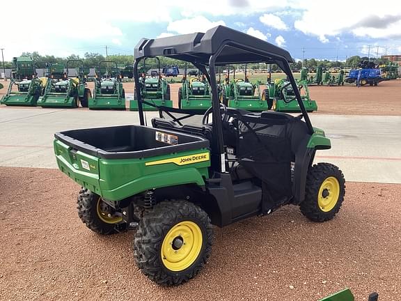 Image of John Deere XUV 560E equipment image 2