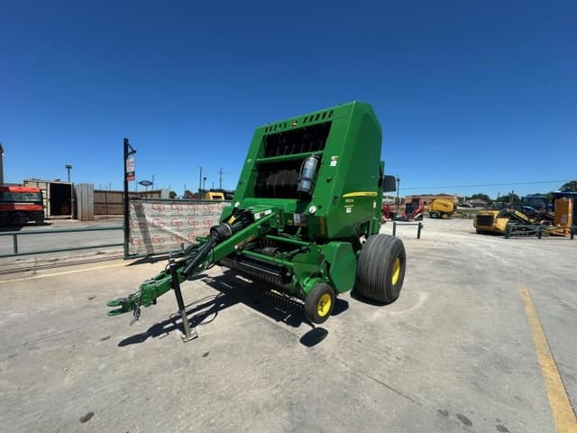 Image of John Deere 560M equipment image 4