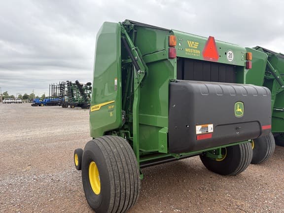 Image of John Deere 561M equipment image 2